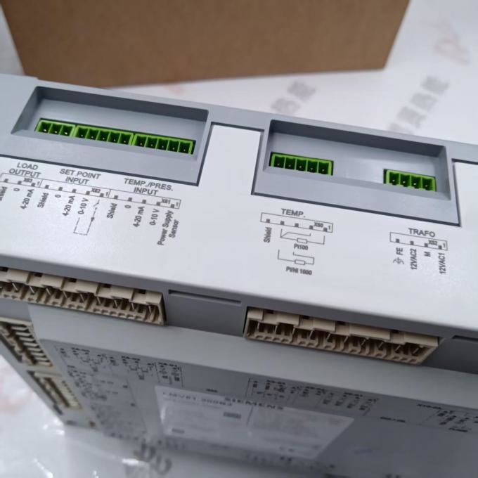 Siemens Electronic Air/Fuel Ratio Combustion Controller LMV51.300B2 Model New Condition for PLC Programming