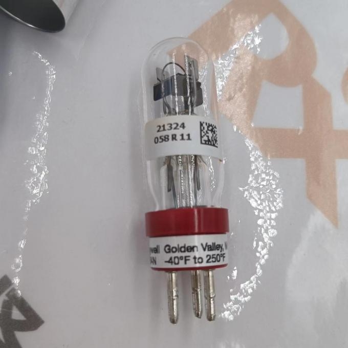 Honeywell Original and New C7035A1080  United States Ultraviolet Flame Detector/ UV Flame Detector  STOCK 20
