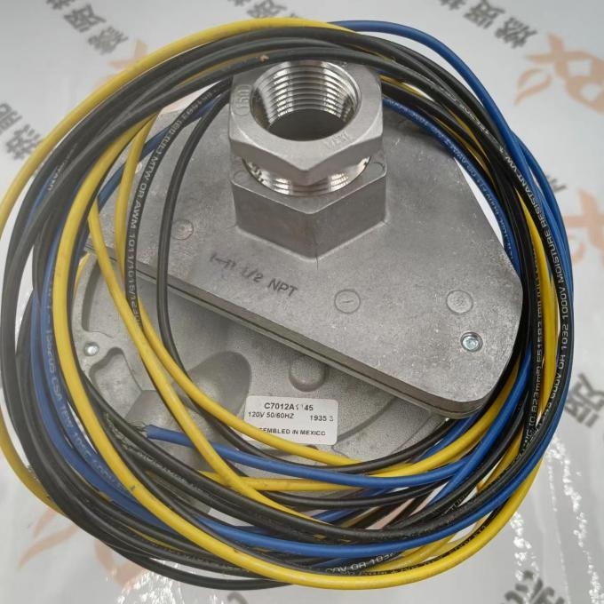 Stock 2 Honeywell C7012A1145 United States Ultraviolet Flame Detector Original Brand New Has Been Discontinued