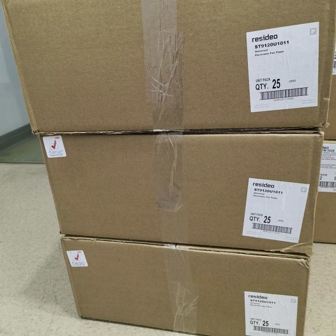 Honeywell ST9120U1011 New Electronic Fan Control Timer Replacement PLC Programming for Industrial Control Original New Stock