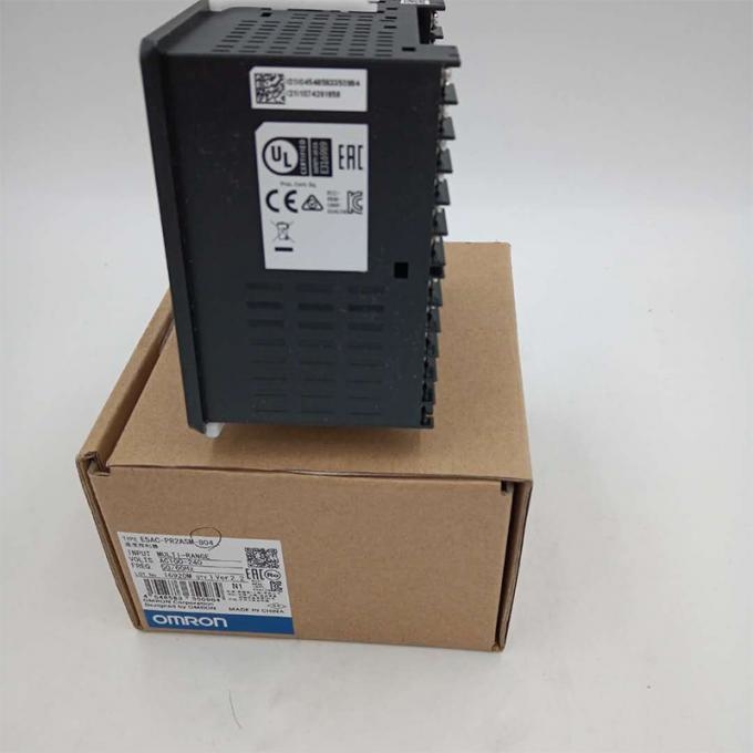 Japan E5AC-PR2ASM-831 Digital Thermostat Original and Brand New
