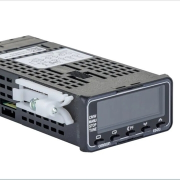 OMRONI E5GC-QX1ACM-000 Temperature Controller Temperature Gauge