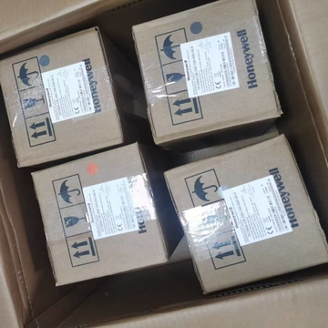 Honeywell DC2800-CE-0S0-200-100-00-0 Combustion Controller New Condition for Spot 20