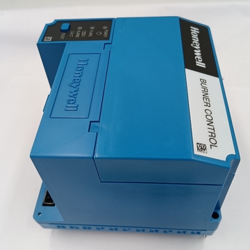 Honeywell RM7898A1000  Combustion Controller boiler parts   Spot 200  Made in USA  220V