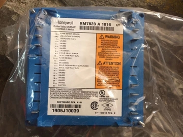 Spot 20 American Honeywell Combustion Safety Controller RM7823A1016 Original 1 Year Warranty