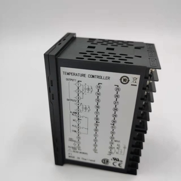 Japan Fuji  PLC Temperature Control Meter PXF5ACY2-FW100  PXF5ABY2-1WM00 Industrial Control Original Stock