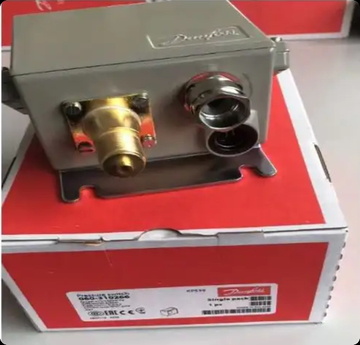 DANFOSS Original Brand New  KPS33/060-3103/060-3104 Pressure switch pressure controller