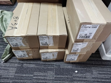 Honeywell Original Brand New PC7027A1049  Fire Inspection Flame Detector 200 in Stock for PLC PAC & Dedicated Controllers